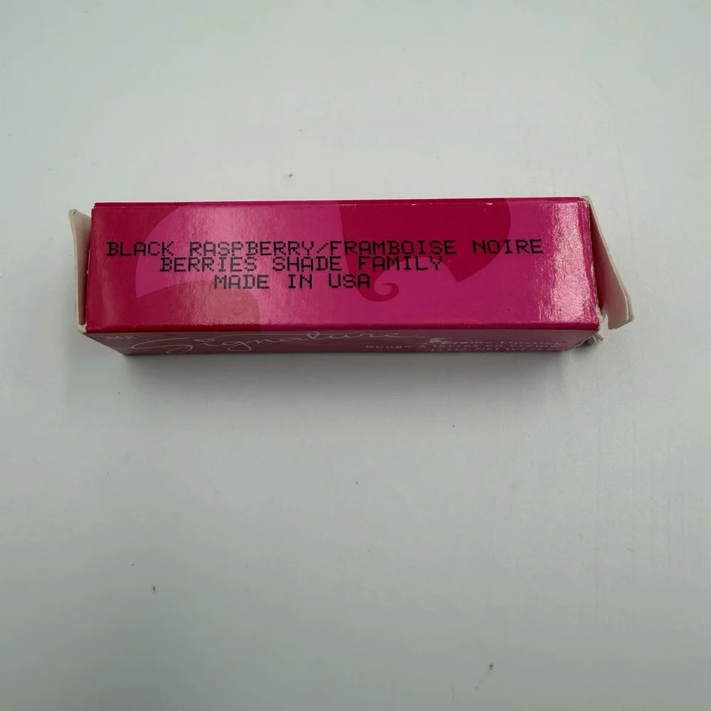 (1) Mary Kay Signature Black Raspberry Creme Lipstick 9074